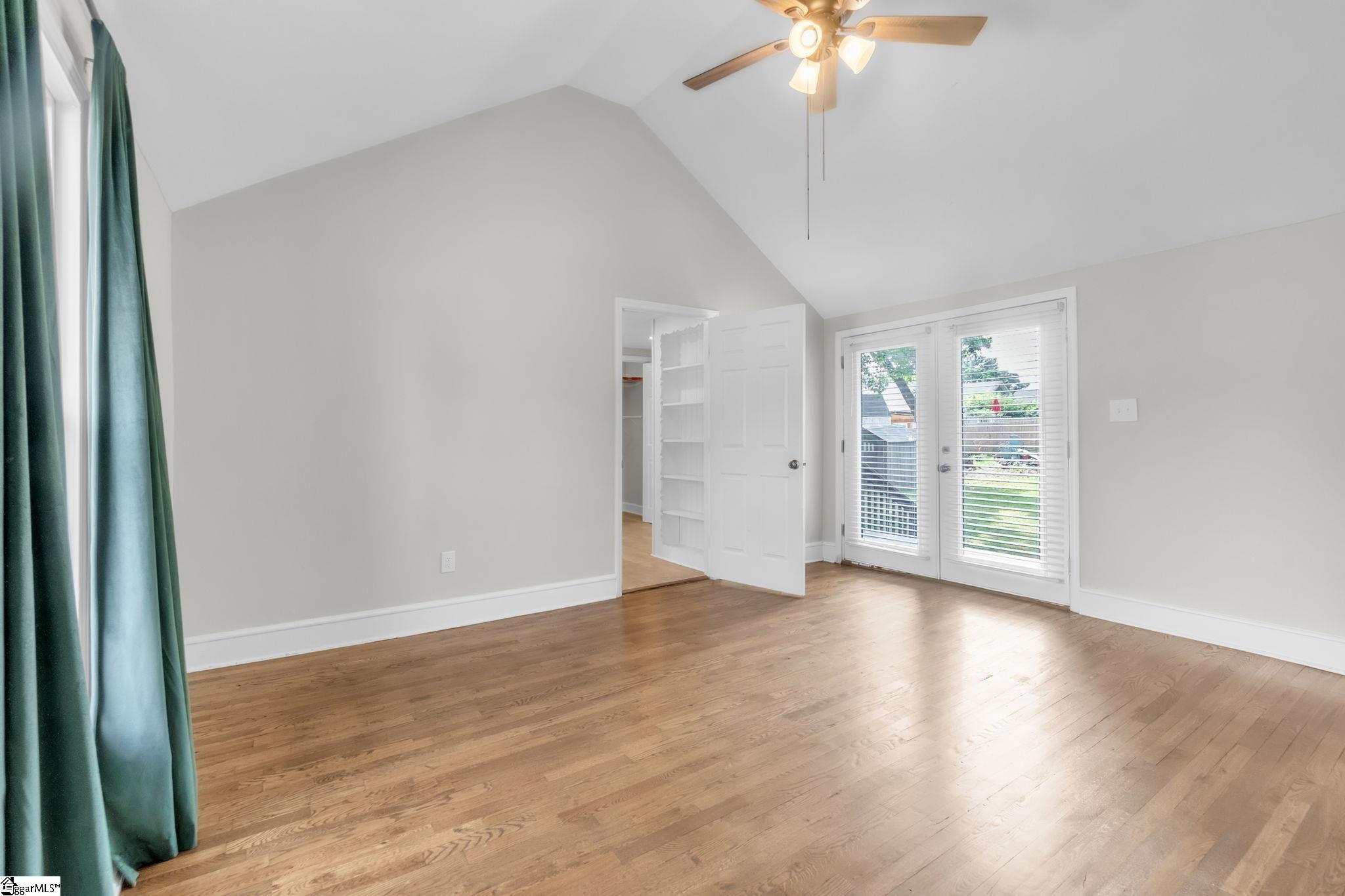901 S 5th Street