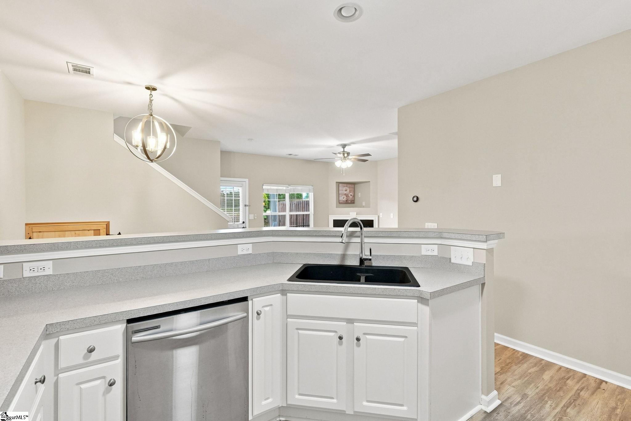 25 Minots Ledge Lane