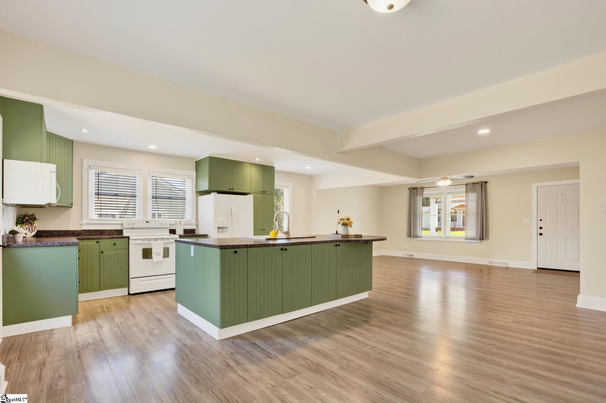 108 Mountain View Avenue