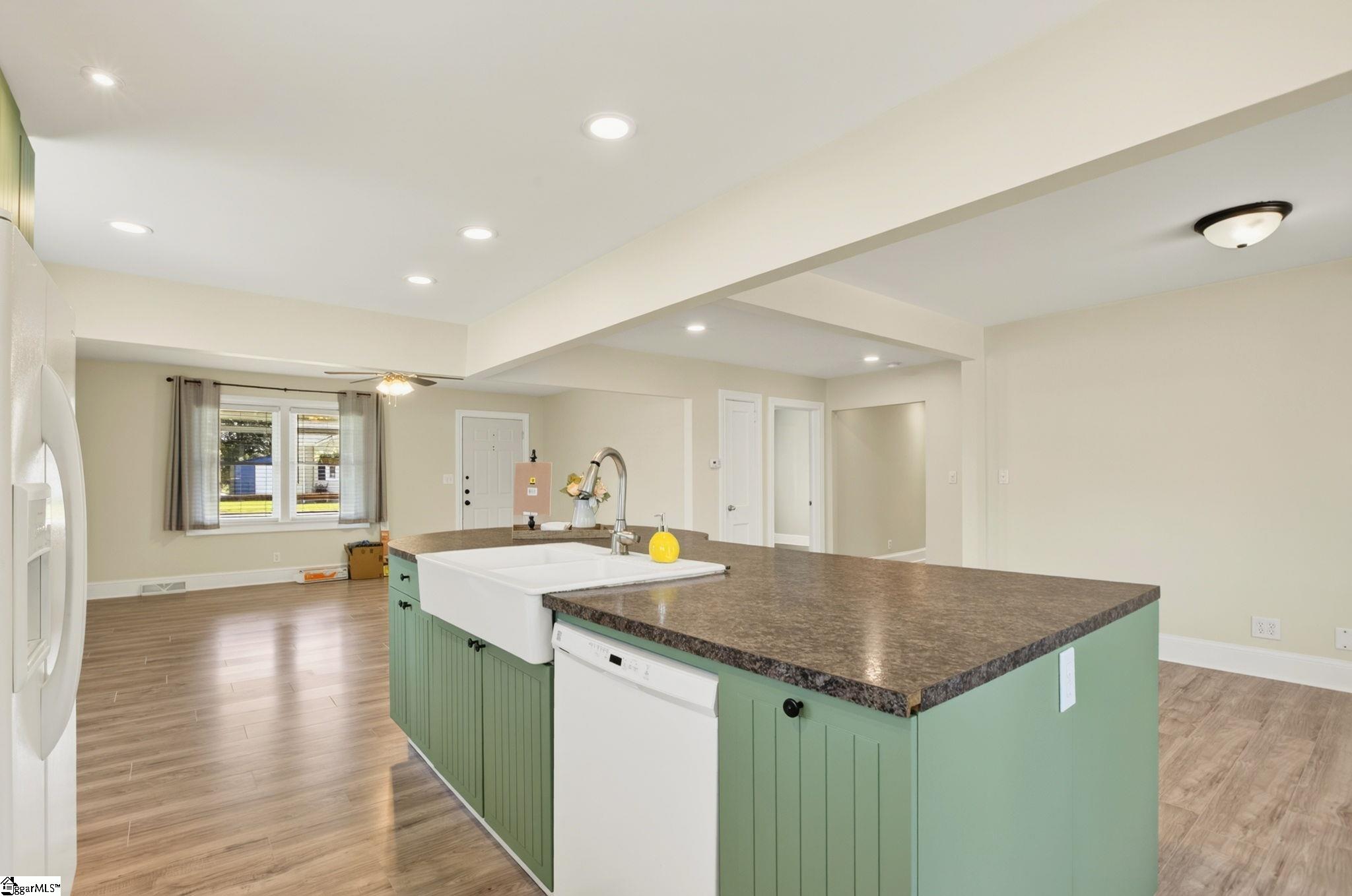 108 Mountain View Avenue