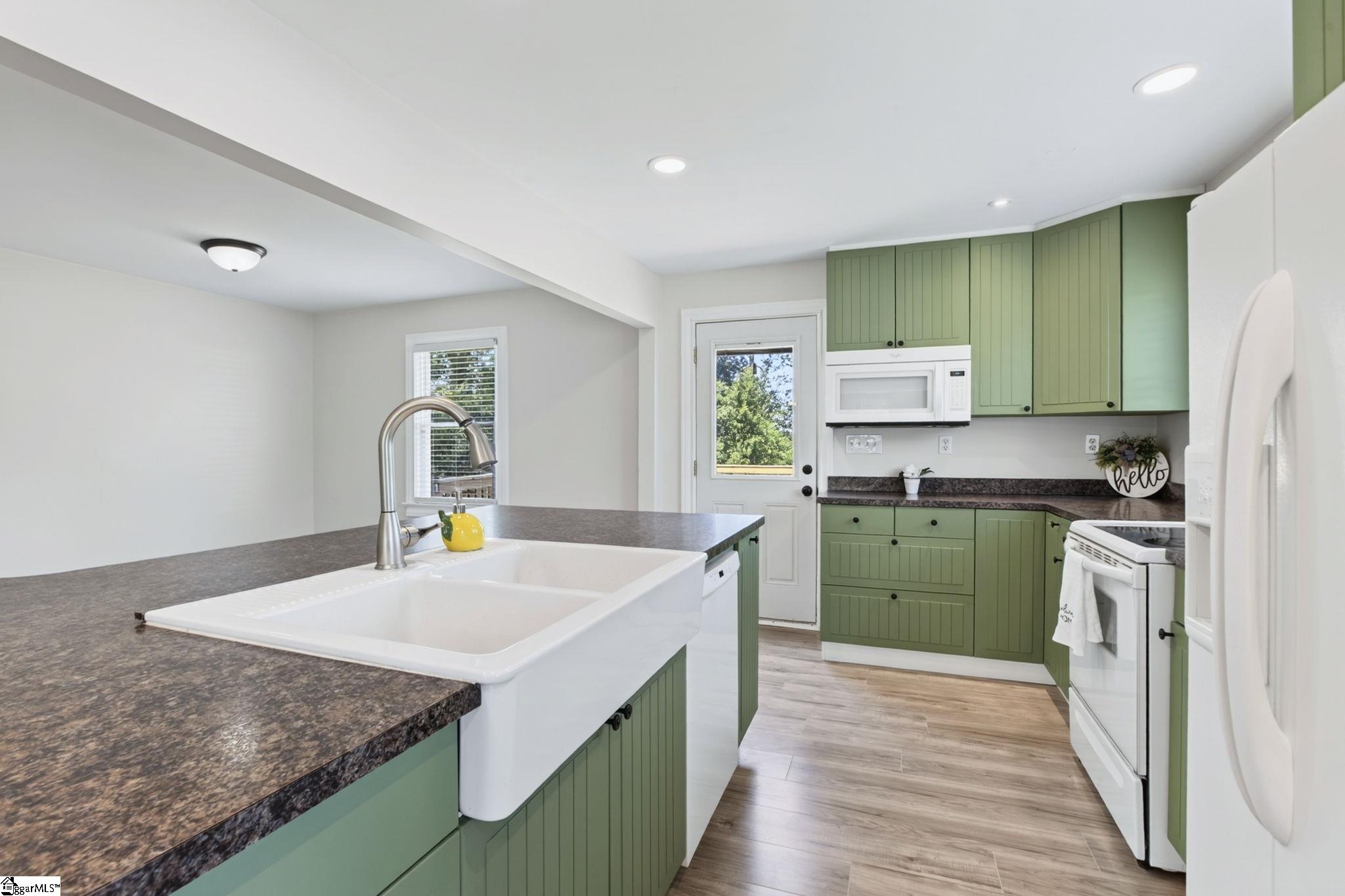108 Mountain View Avenue
