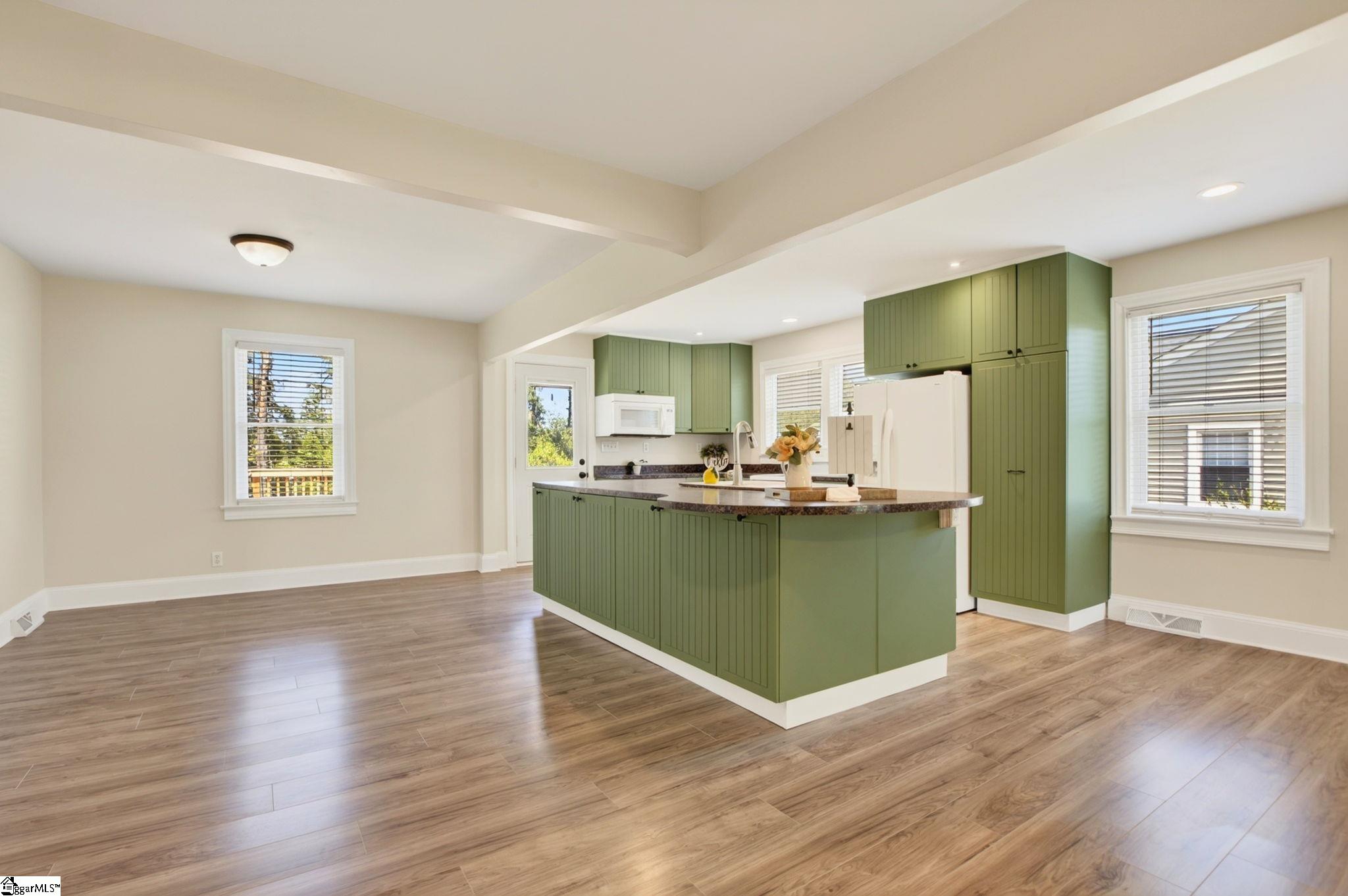108 Mountain View Avenue