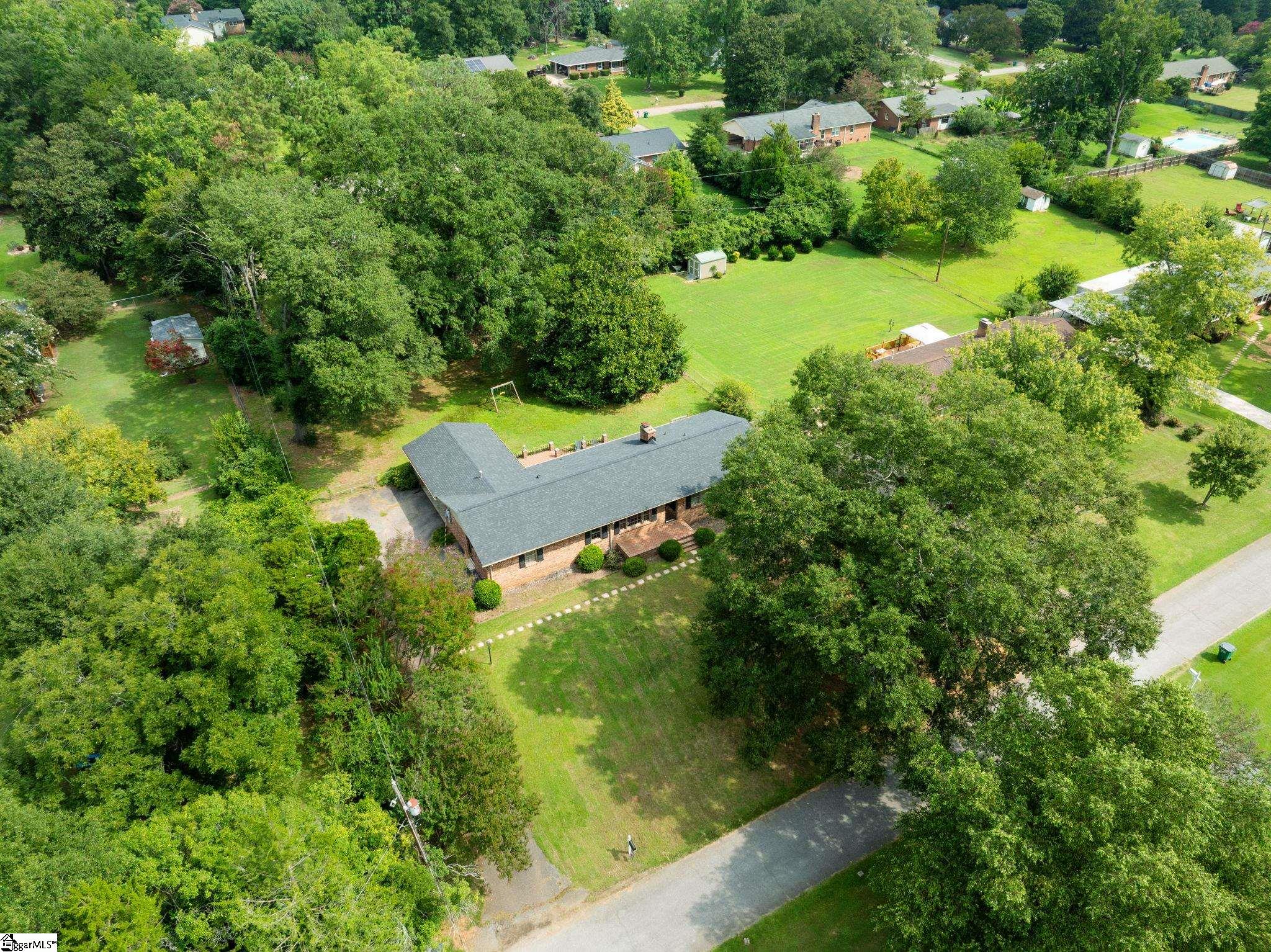 105 Thunderbird Place