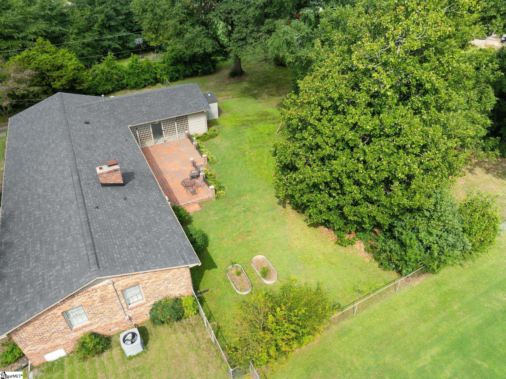 105 Thunderbird Place
