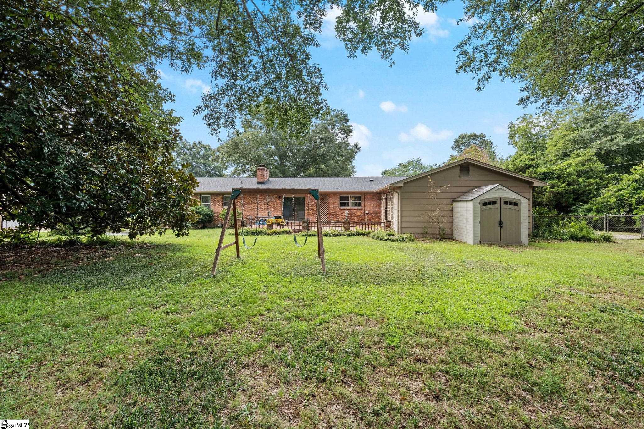 105 Thunderbird Place