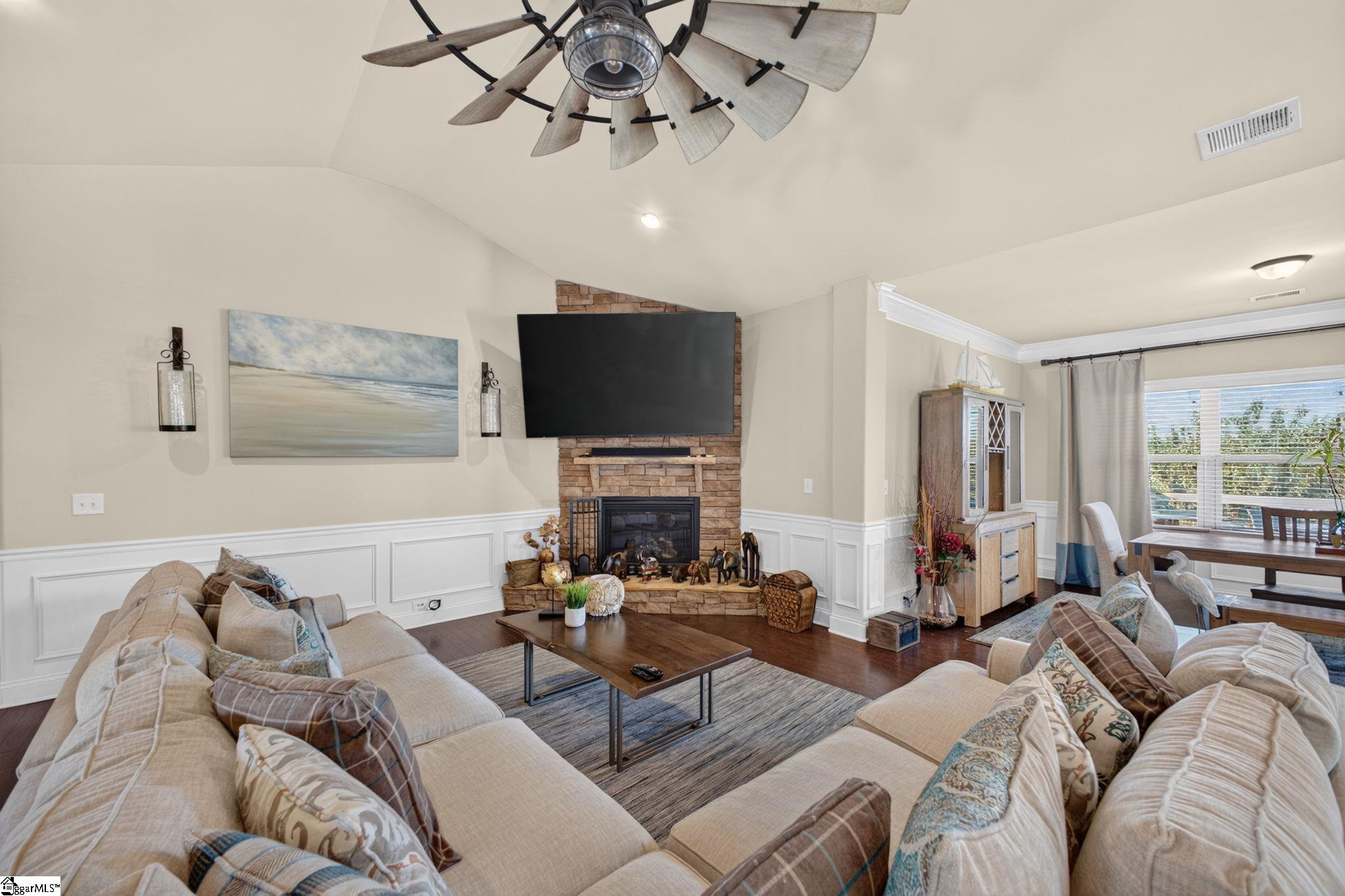 710 Winston Oaks Court