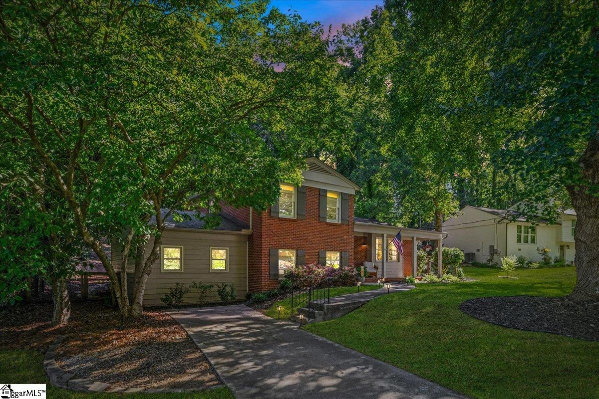40 Lockwood Avenue