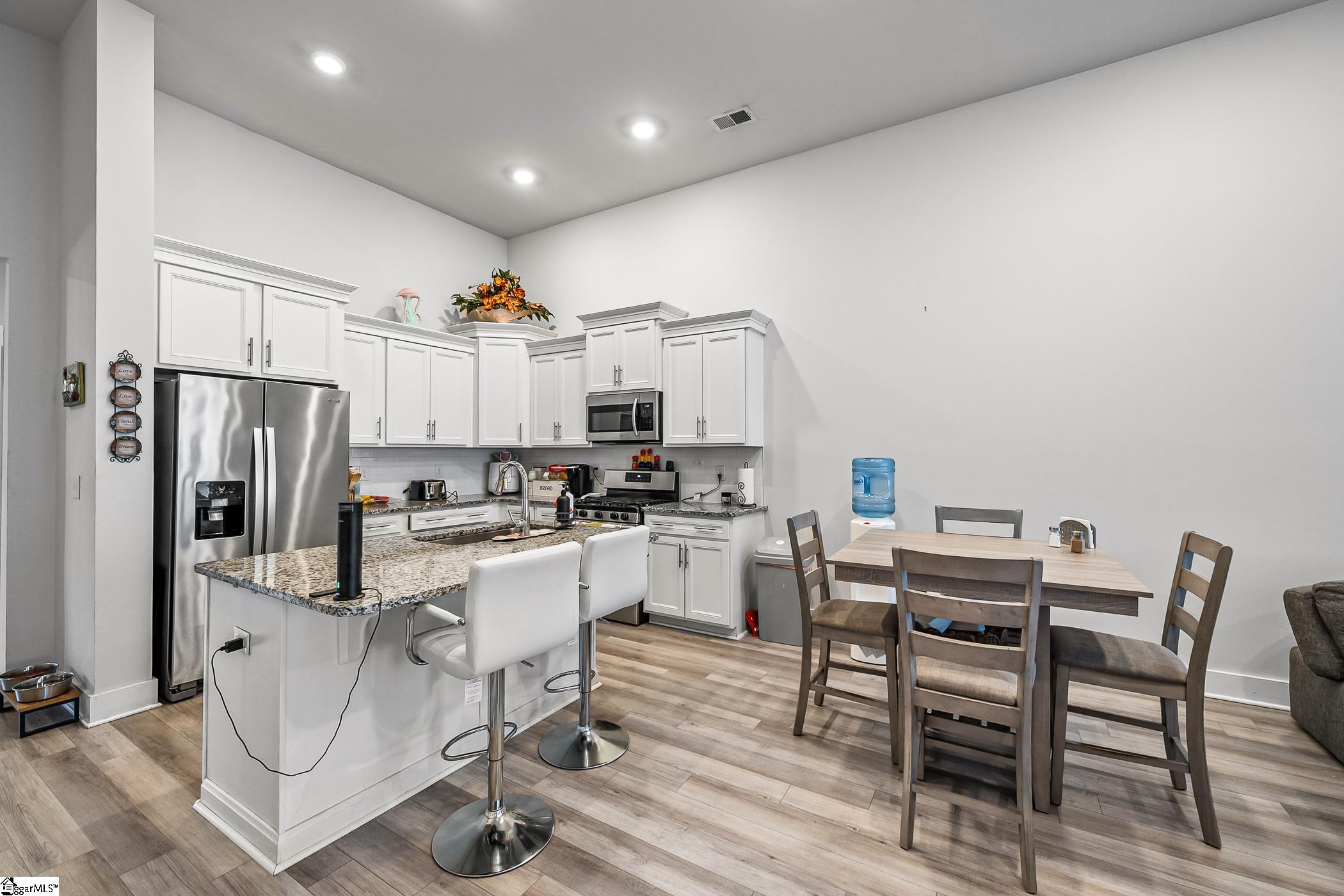 114 Pine Hollow Place