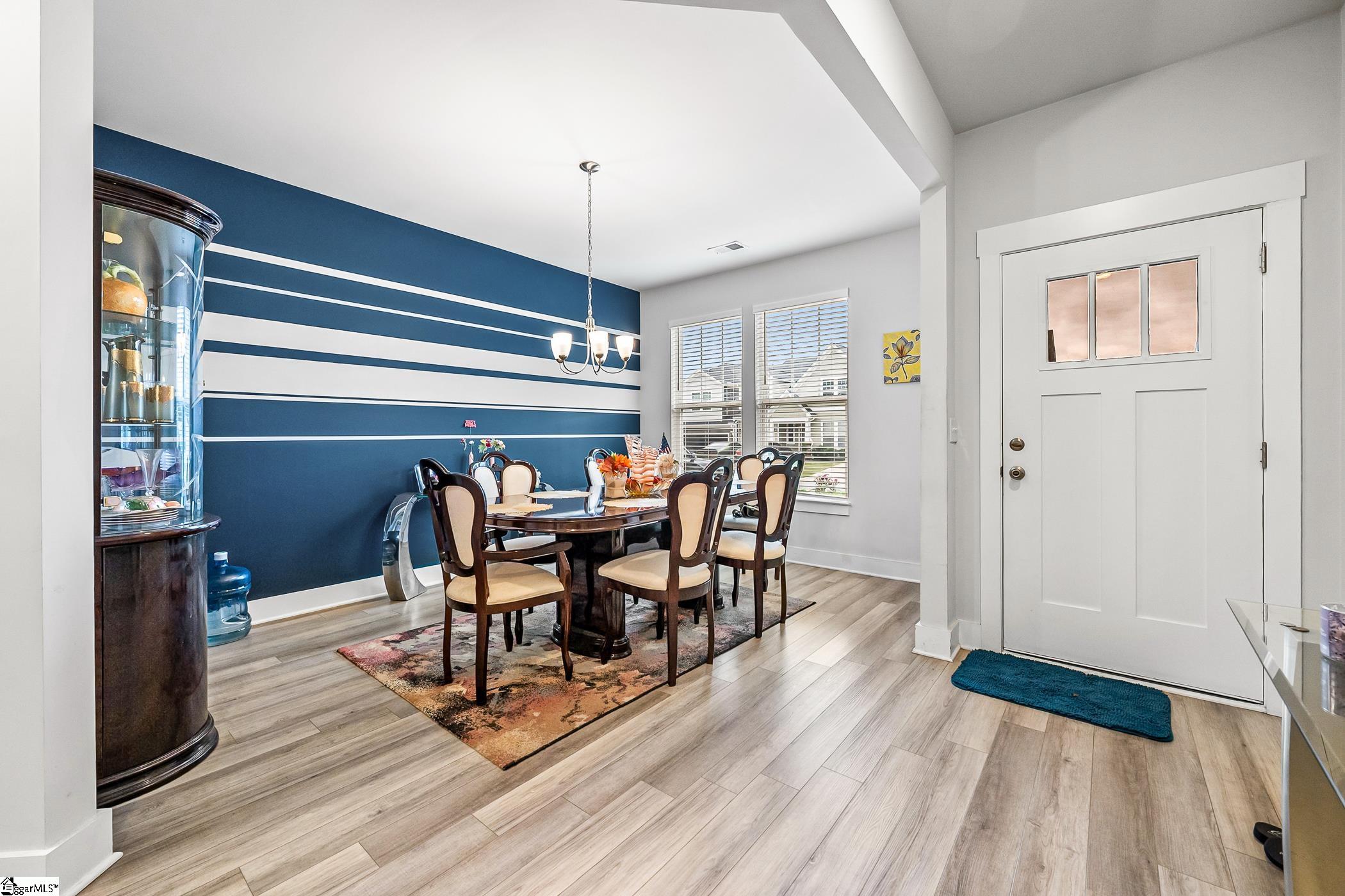 114 Pine Hollow Place