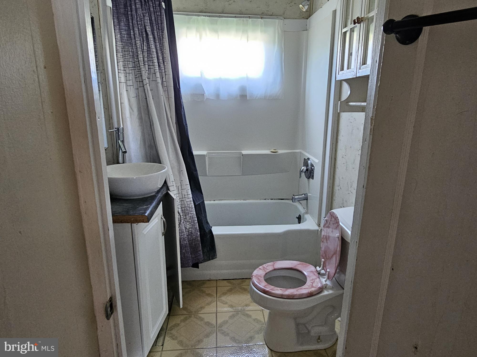 410 W MOUNT VERNON STREET