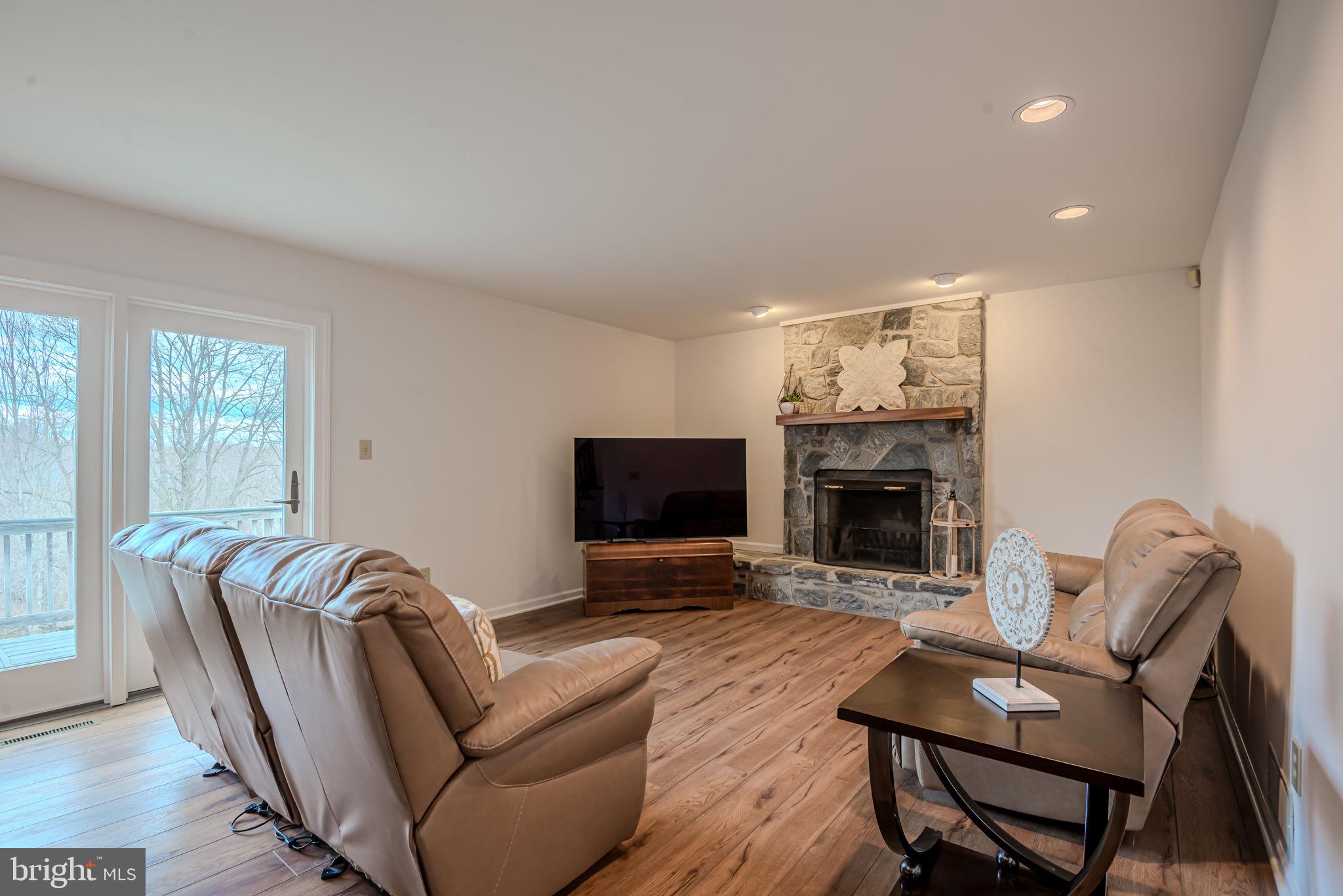 29 SILVERWOOD BOULEVARD