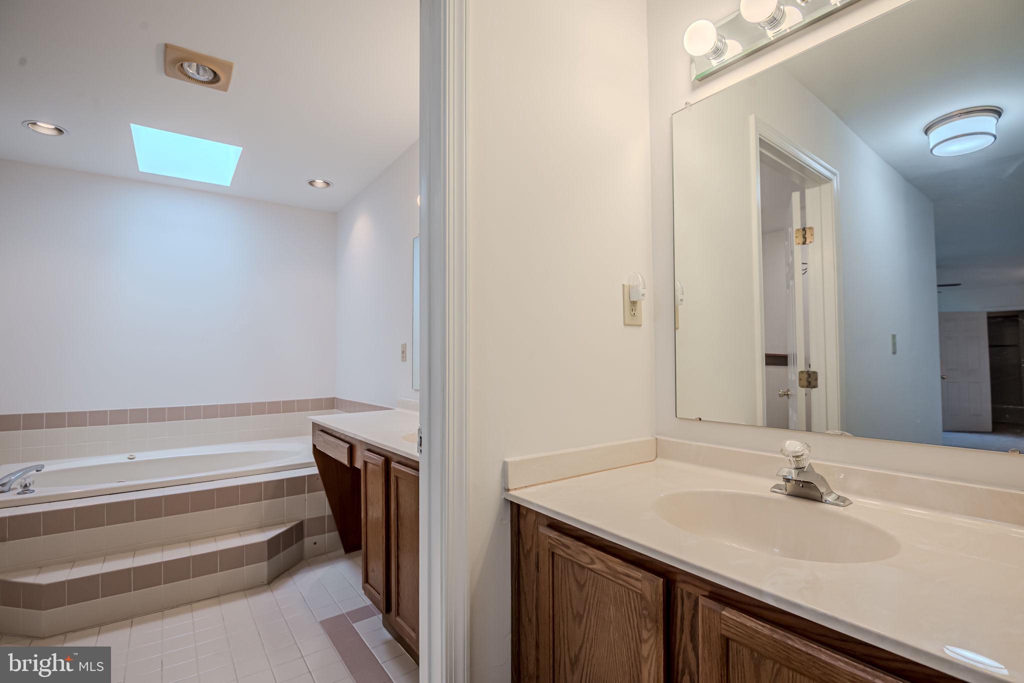 29 SILVERWOOD BOULEVARD