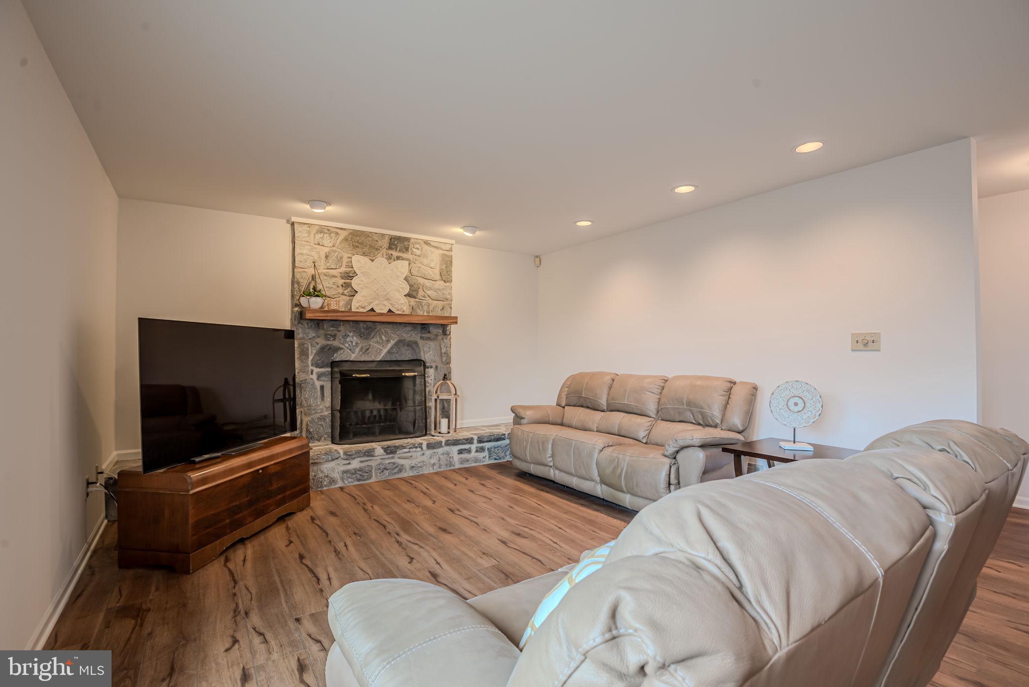 29 SILVERWOOD BOULEVARD