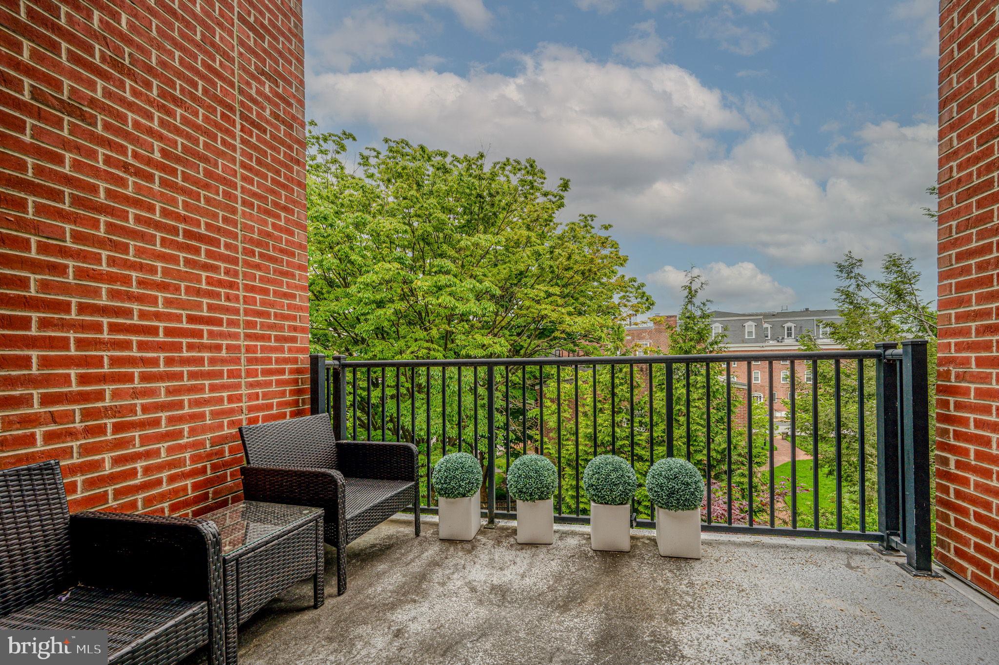113 E MAIN STREET 308