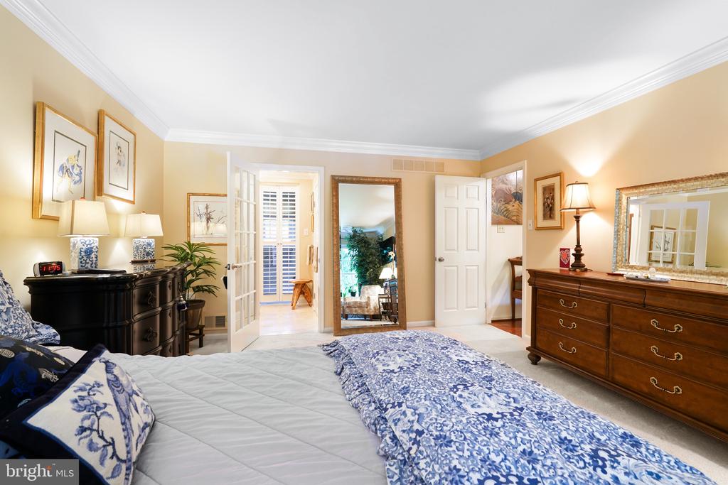 3 AUSPICE CIRCLE