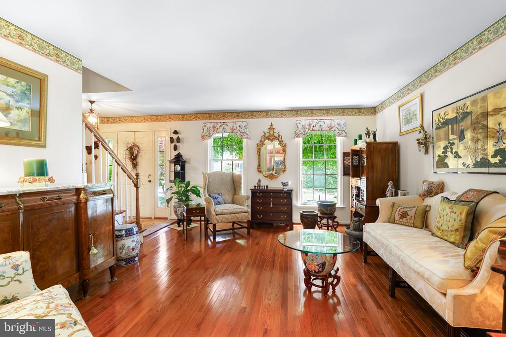 3 AUSPICE CIRCLE