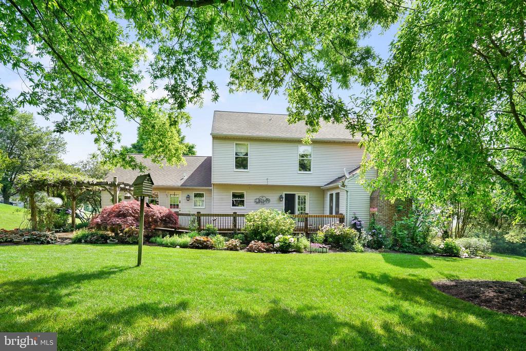 3 AUSPICE CIRCLE