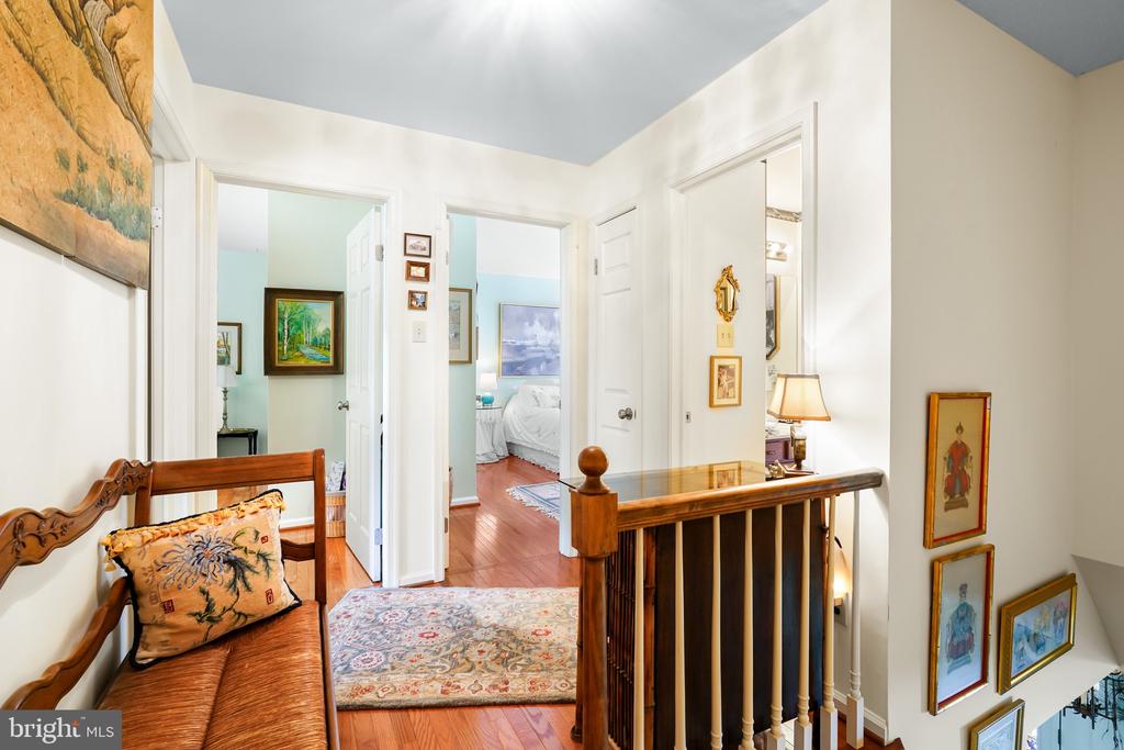3 AUSPICE CIRCLE