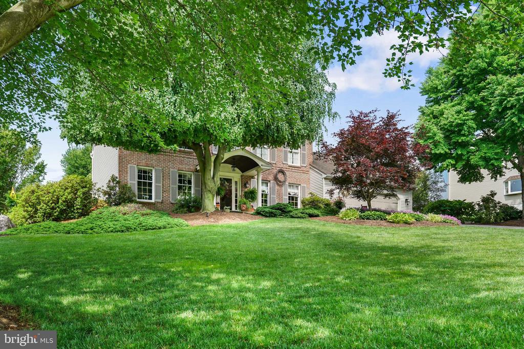 3 AUSPICE CIRCLE