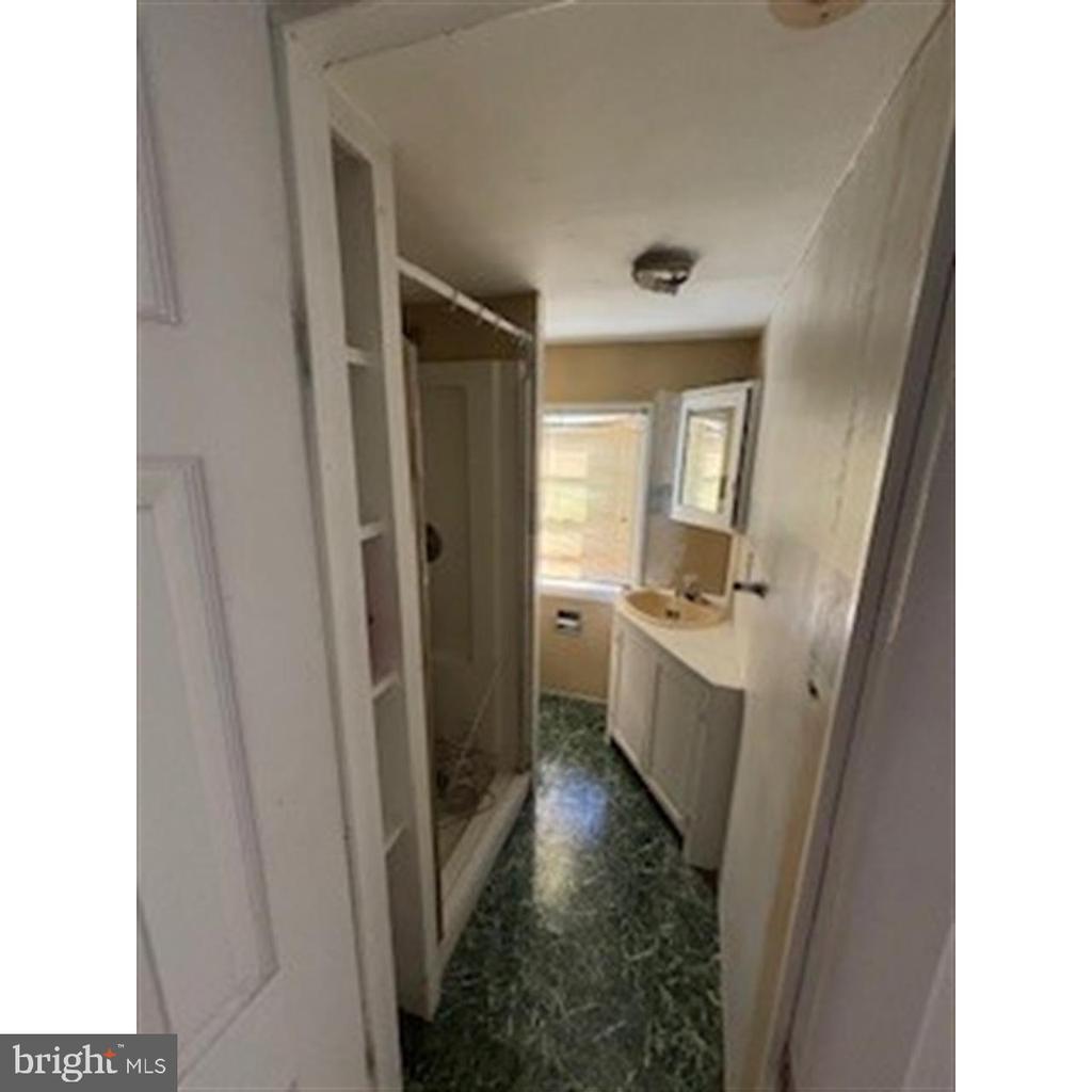 302 S WOODWARD AVENUE