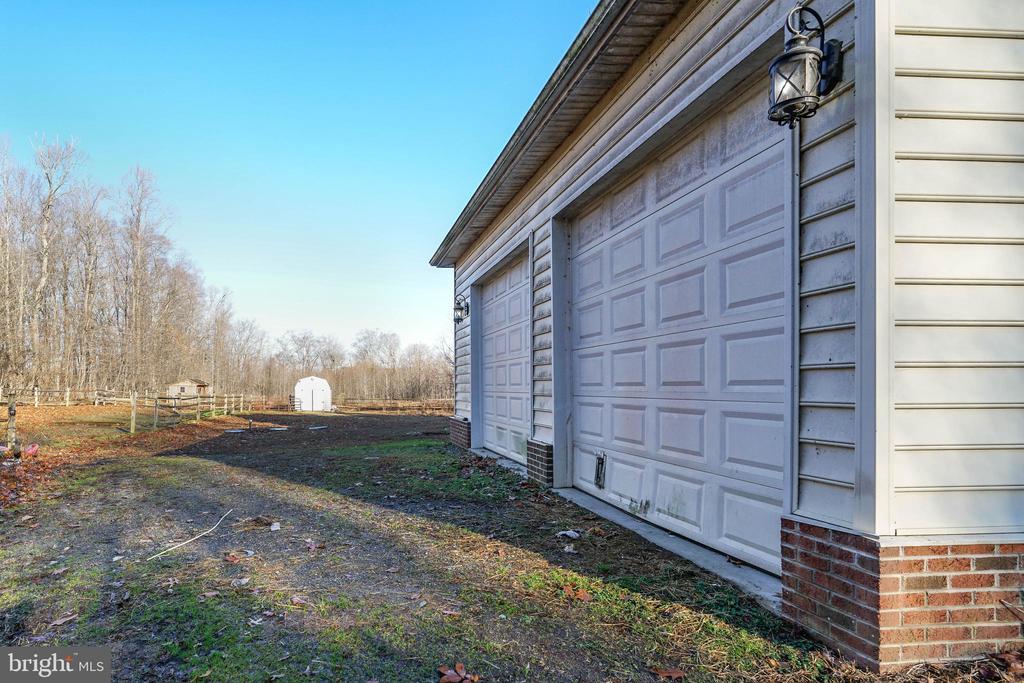 1085 CLAYTON DELANEY ROAD