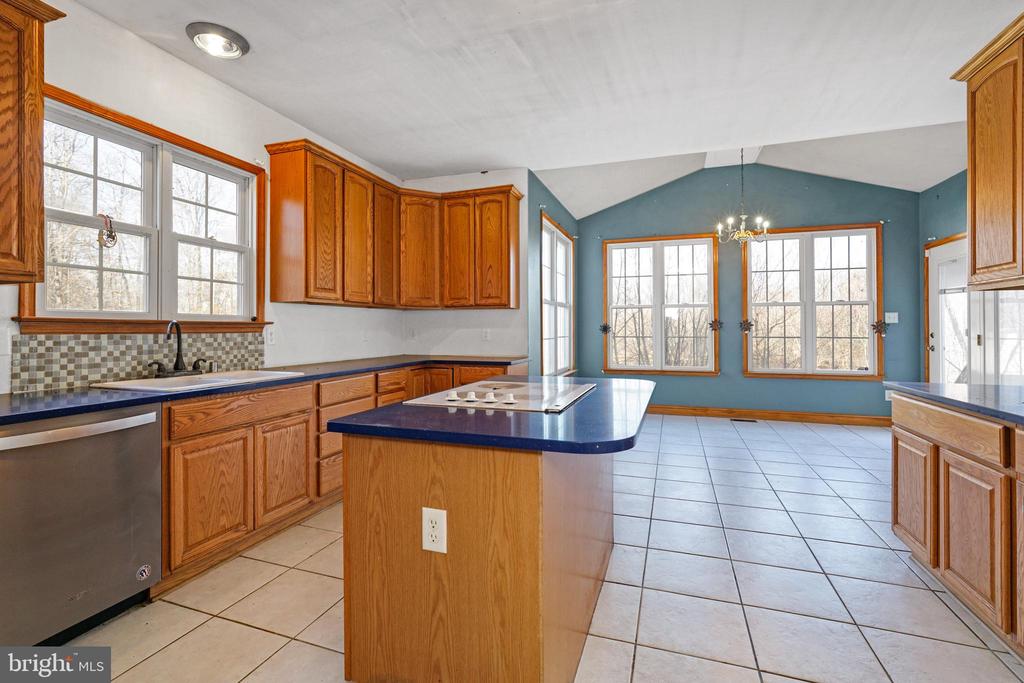 1085 CLAYTON DELANEY ROAD