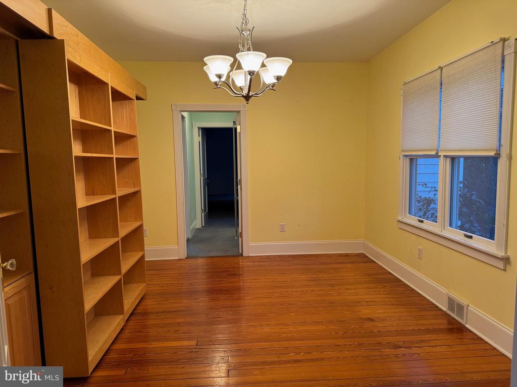 32 KELLS AVENUE