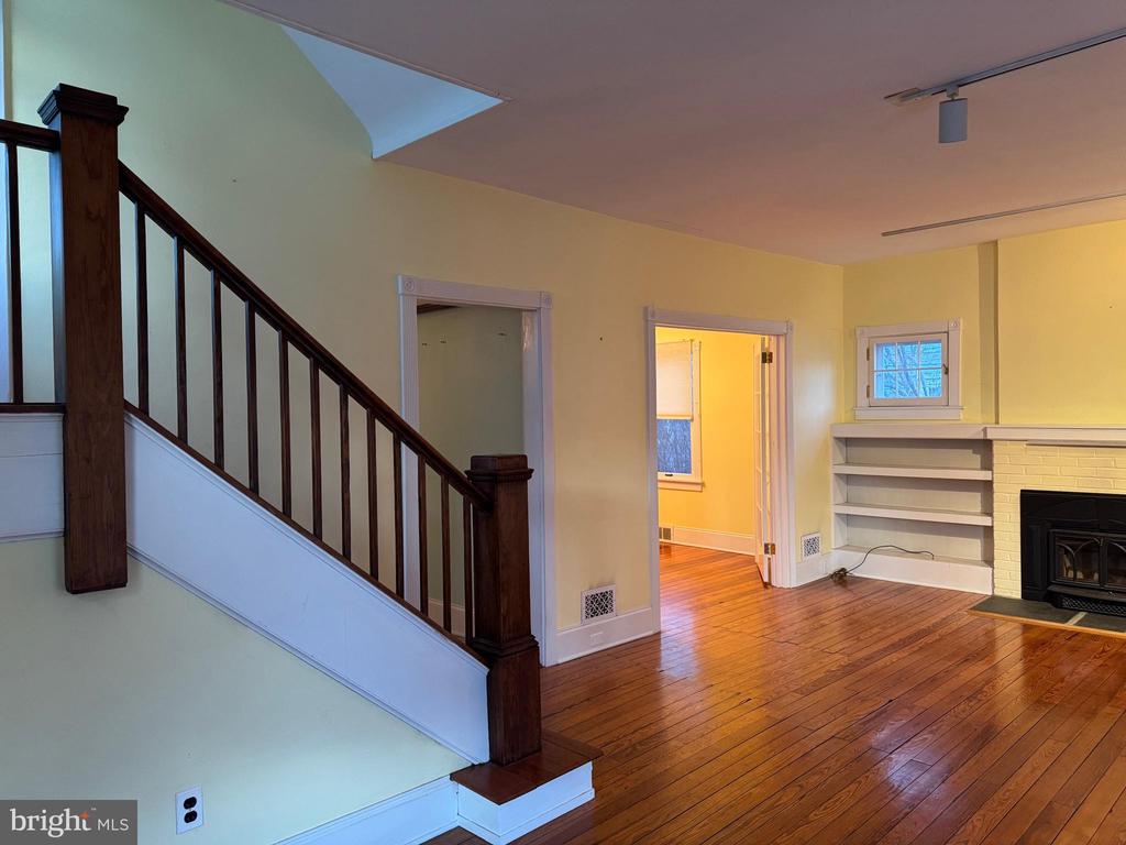 32 KELLS AVENUE