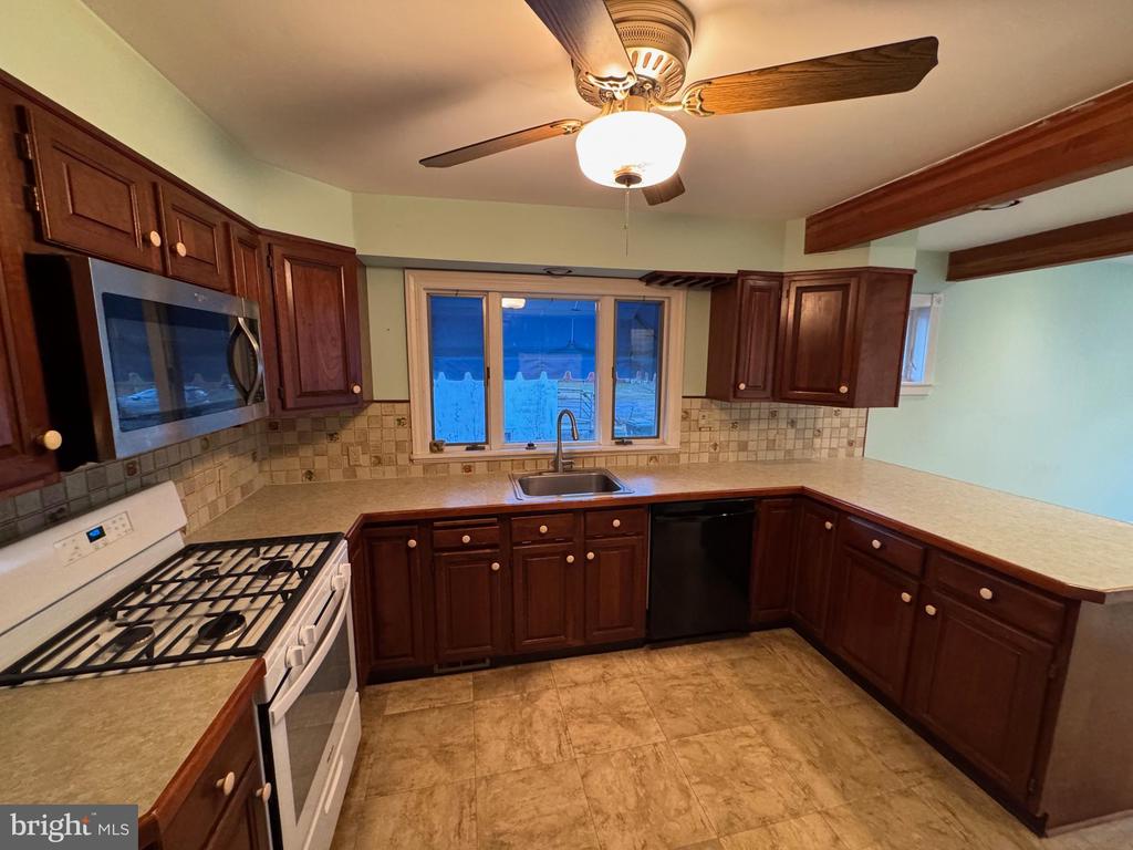 32 KELLS AVENUE