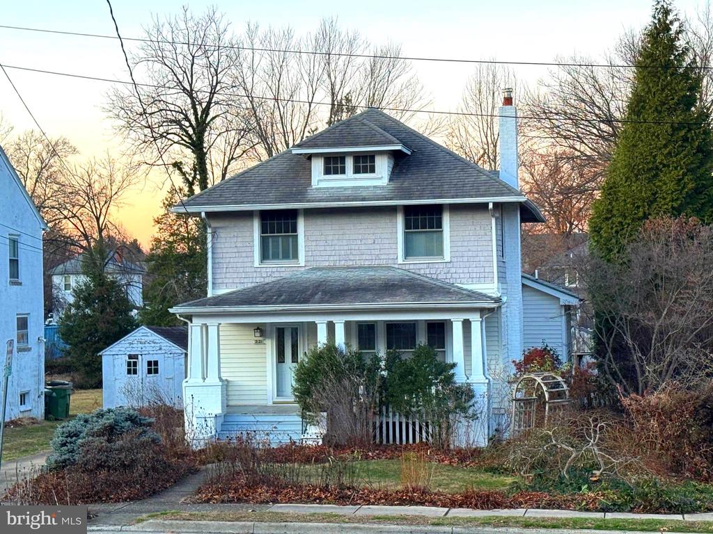 32 KELLS AVENUE
