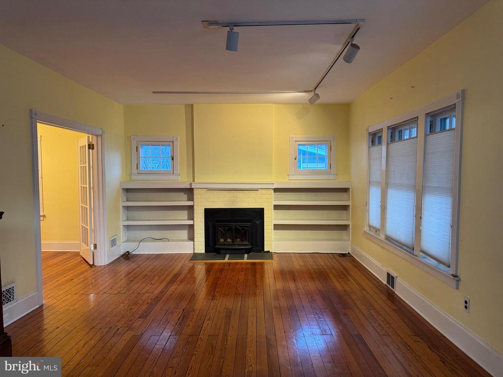 32 KELLS AVENUE