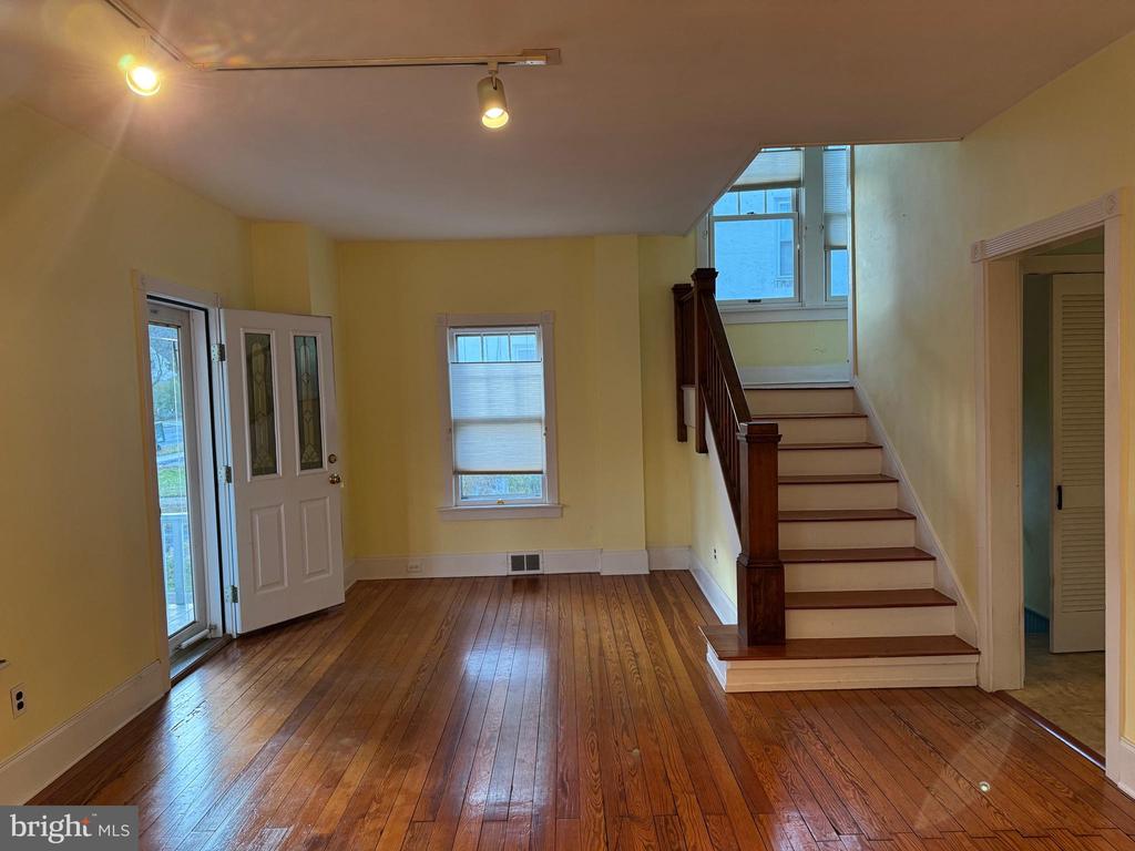 32 KELLS AVENUE