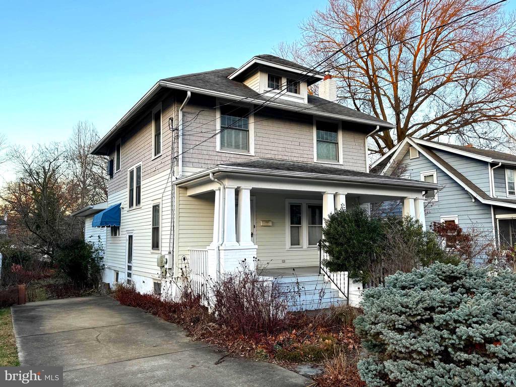 32 KELLS AVENUE