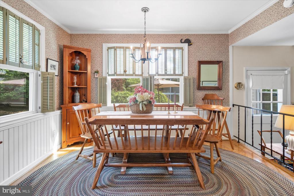 607 LINDSEY ROAD