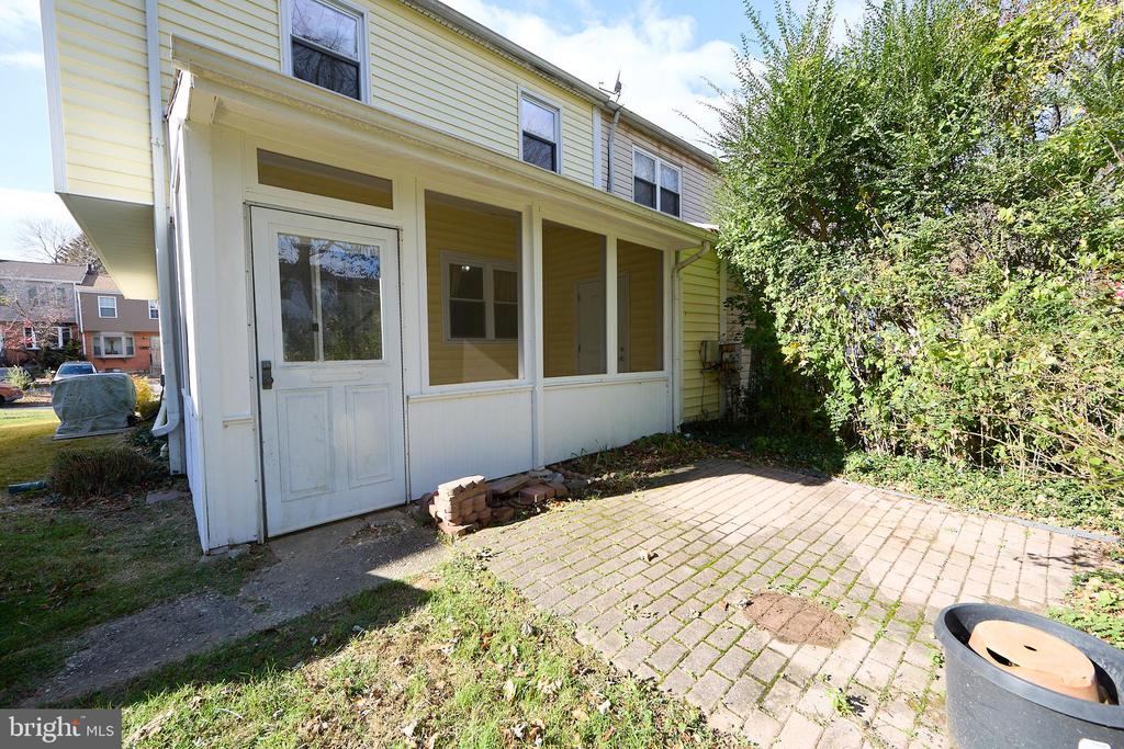 11 PALMER PLACE