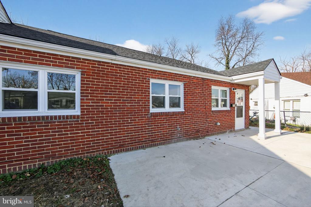 23 SIMONDS DRIVE