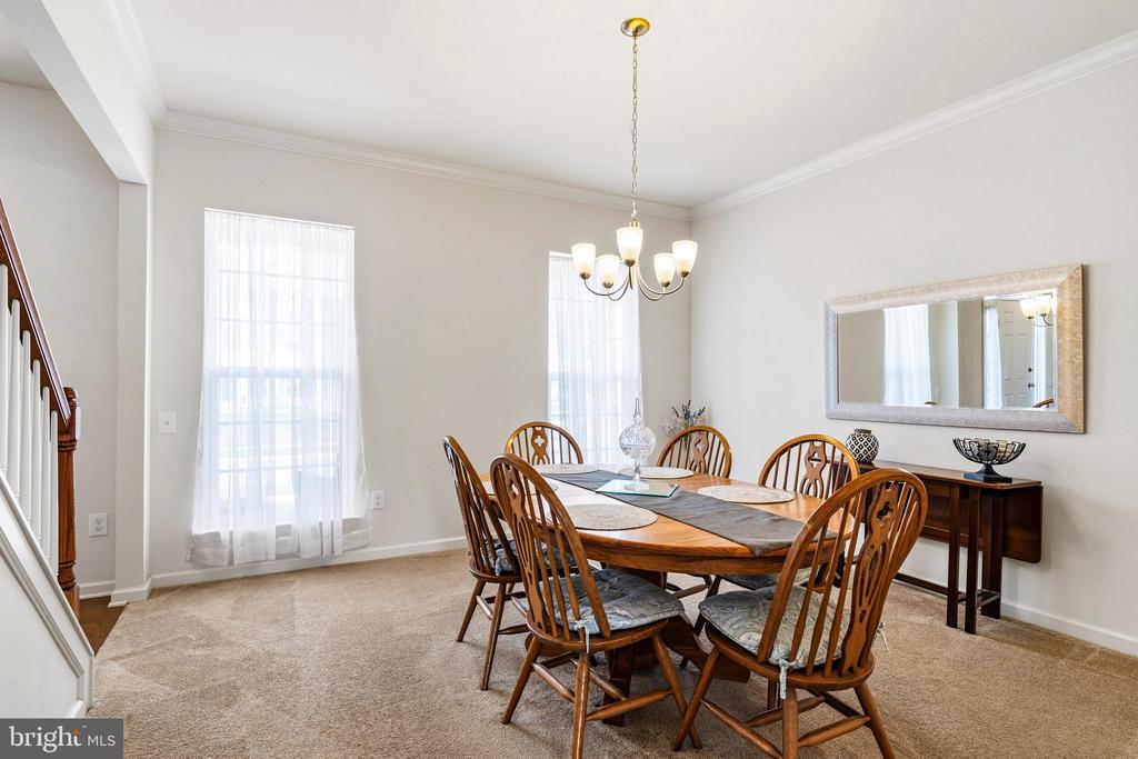 2 BARCUS COURT