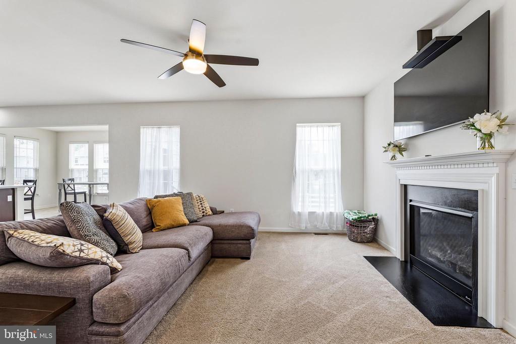 2 BARCUS COURT