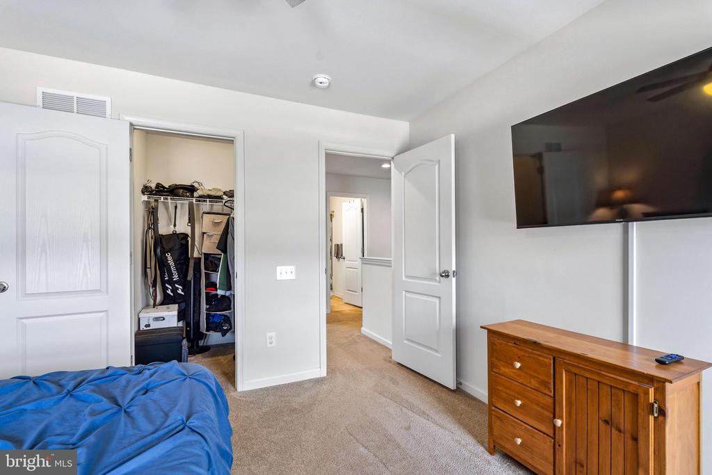 2 BARCUS COURT