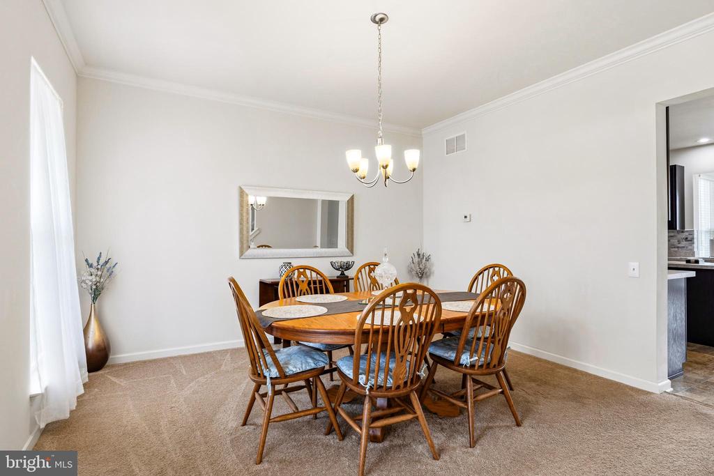 2 BARCUS COURT