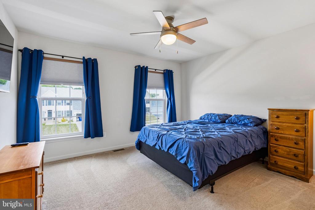 2 BARCUS COURT