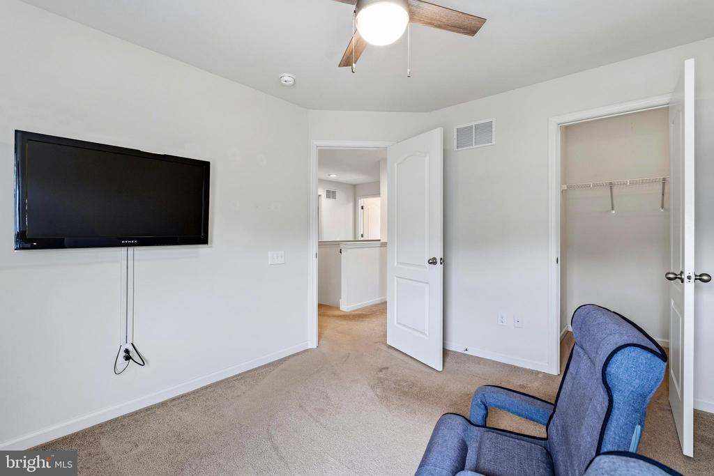 2 BARCUS COURT