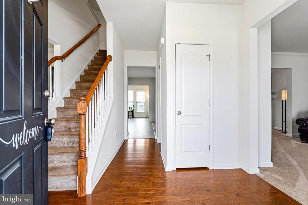 2 BARCUS COURT