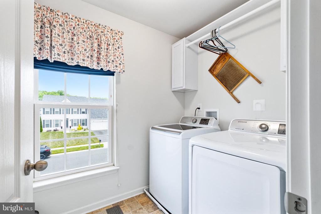 2 BARCUS COURT
