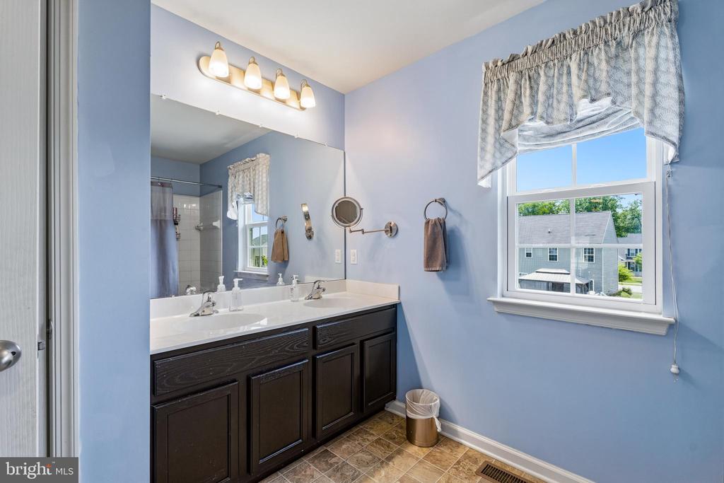 2 BARCUS COURT