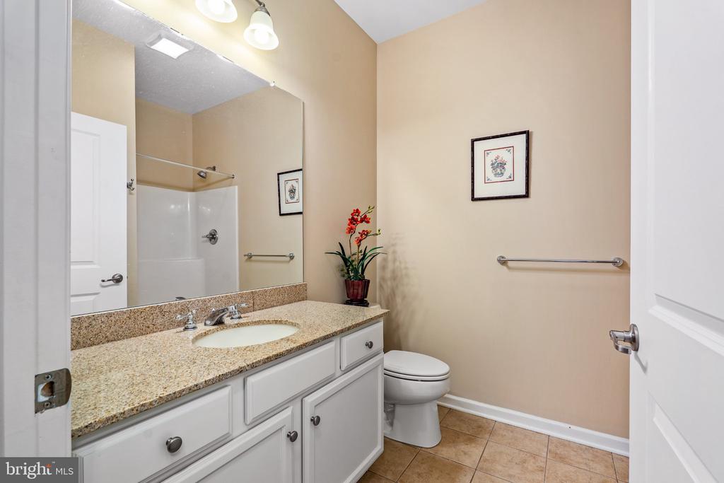 113 E MAIN STREET Unit: 207
