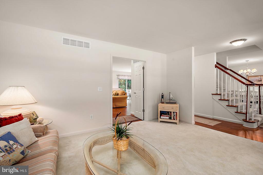 12 BAY OAK DRIVE