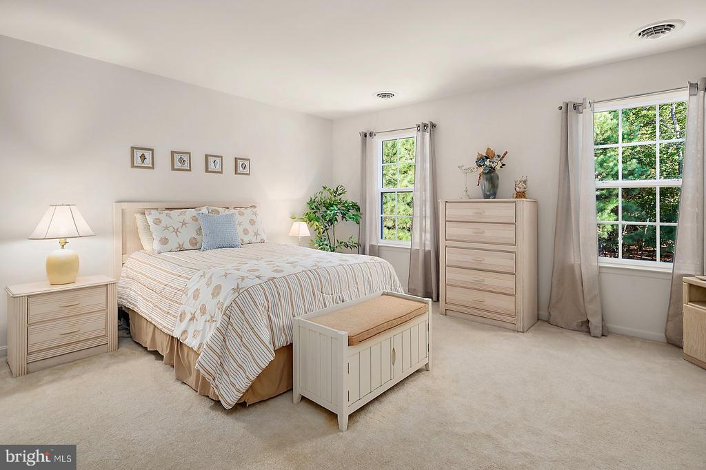 12 BAY OAK DRIVE