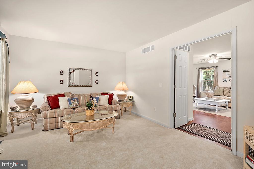 12 BAY OAK DRIVE