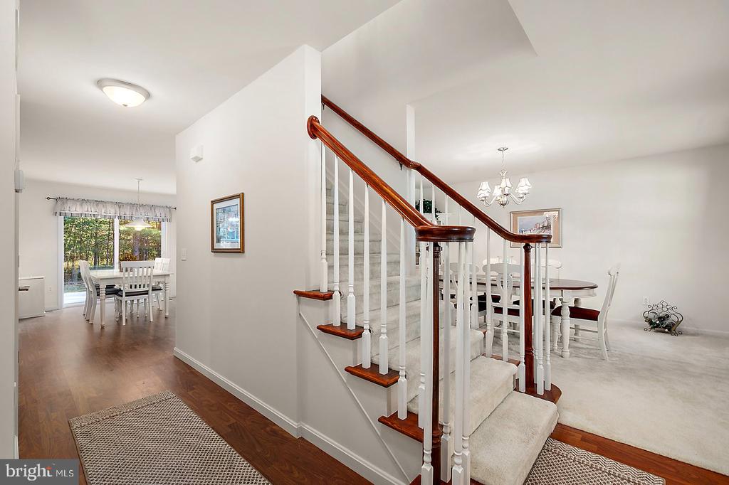 12 BAY OAK DRIVE